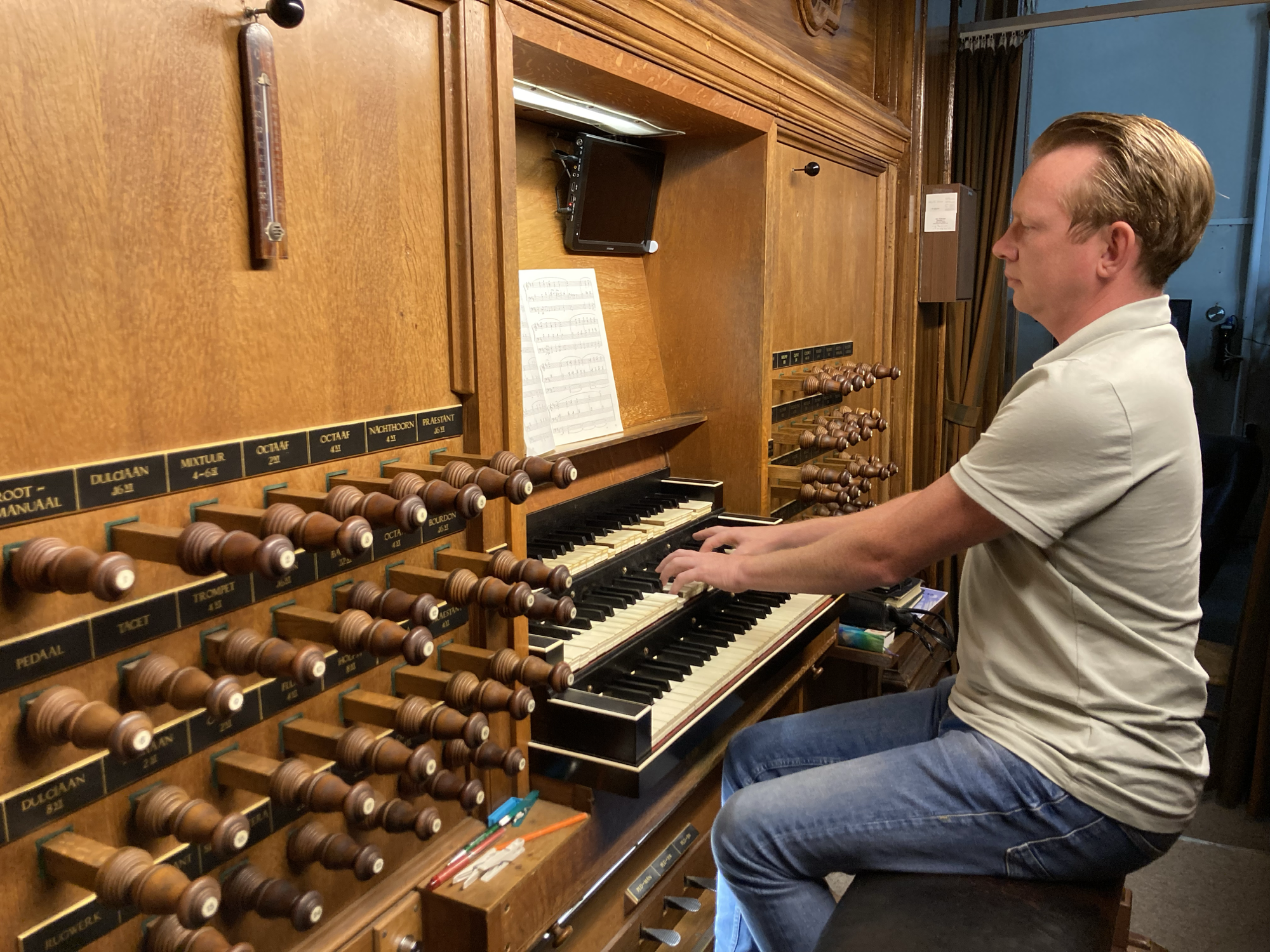 Background home Matthijs Orgel